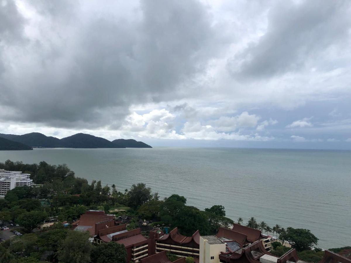 Beach Resort 7 Home Stay Sri Sayang Apartment Batu Ferringhi 3Bedroom Luaran gambar