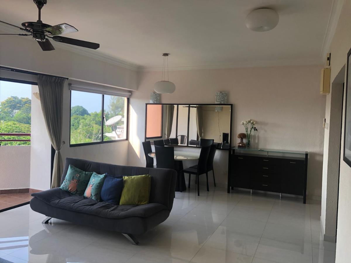 Beach Resort 7 Home Stay Sri Sayang Apartment Batu Ferringhi 3Bedroom Luaran gambar