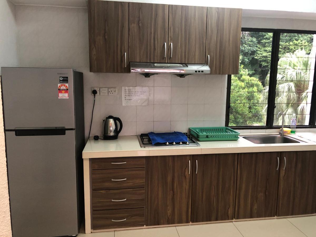 Beach Resort 7 Home Stay Sri Sayang Apartment Batu Ferringhi 3Bedroom Luaran gambar