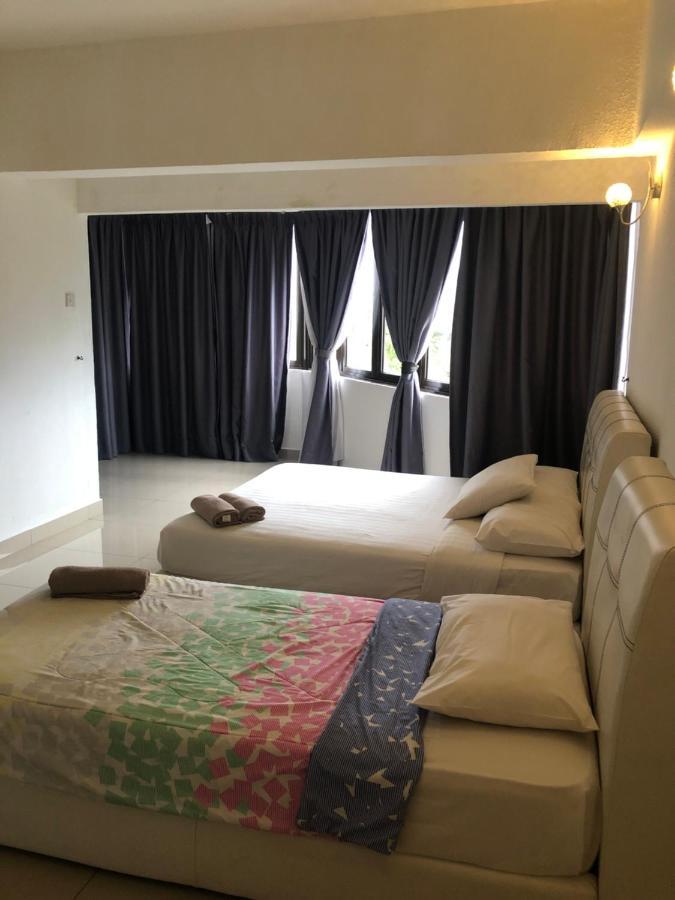 Beach Resort 7 Home Stay Sri Sayang Apartment Batu Ferringhi 3Bedroom Luaran gambar